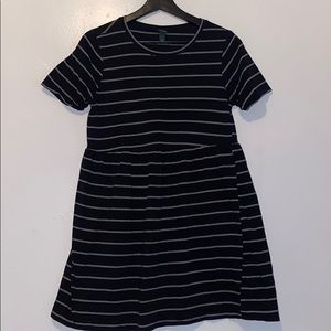 WILD FABLE! Short Sleeve Loose Black Striped Dress
